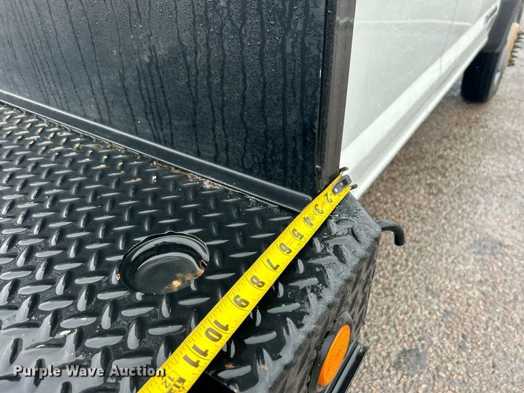 image for item DN0567 2019 Ford F550  Crew Cab flatbed truck