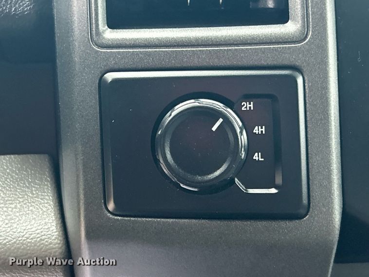 image for item DN0567 2019 Ford F550  Crew Cab flatbed truck