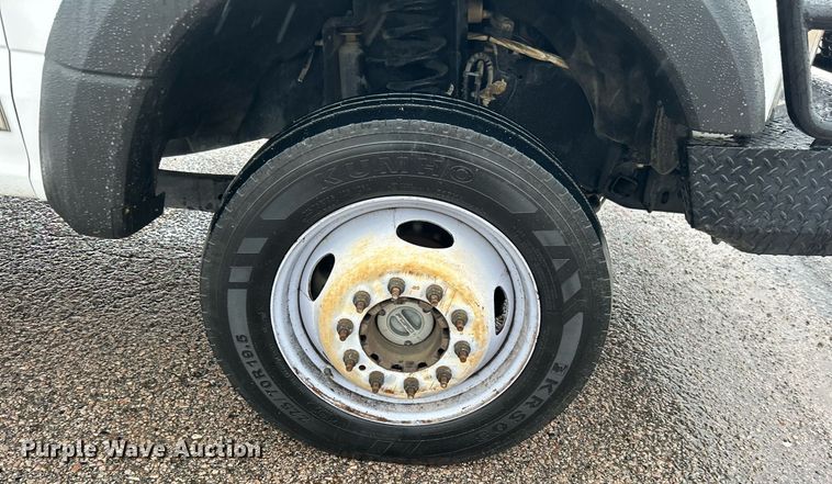 image for item DN0567 2019 Ford F550  Crew Cab flatbed truck