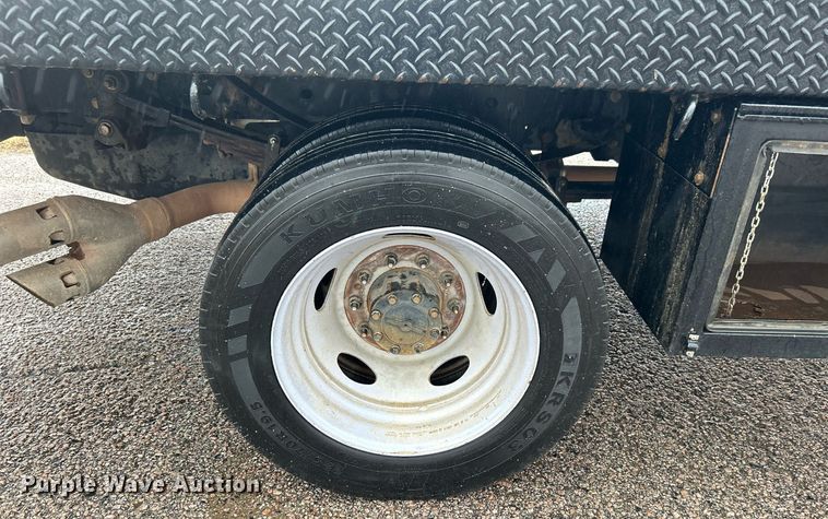 image for item DN0567 2019 Ford F550  Crew Cab flatbed truck