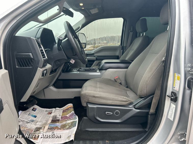 image for item DN0569 2017 Ford F250 Super Duty  Crew Cab pickup truck