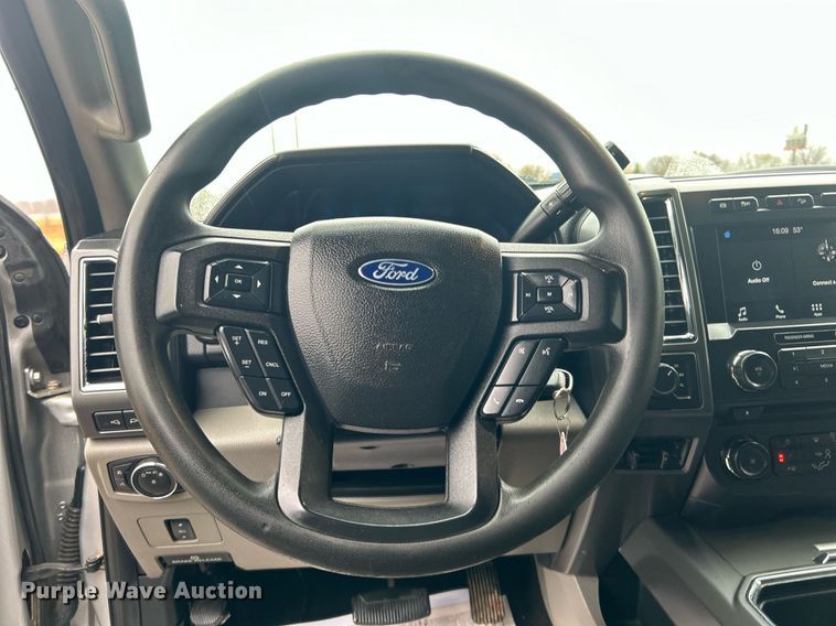 image for item DN0569 2017 Ford F250 Super Duty  Crew Cab pickup truck