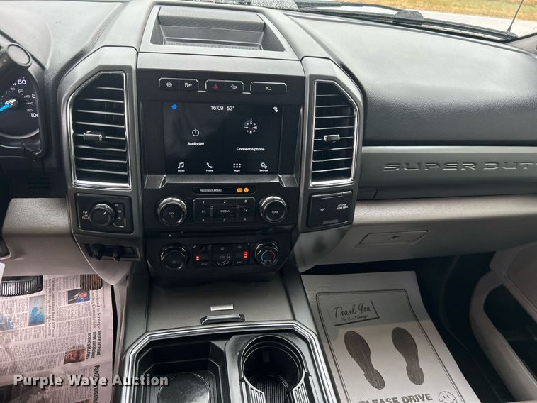 image for item DN0569 2017 Ford F250 Super Duty  Crew Cab pickup truck