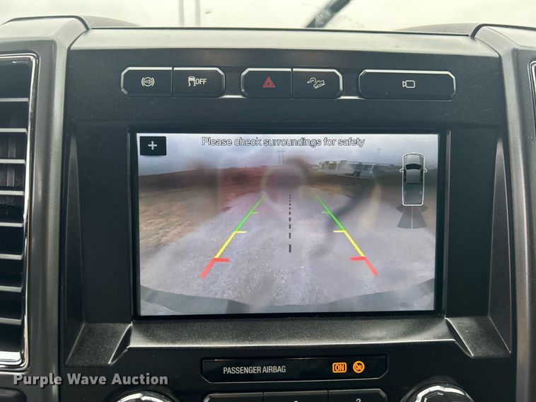 image for item DN0569 2017 Ford F250 Super Duty  Crew Cab pickup truck