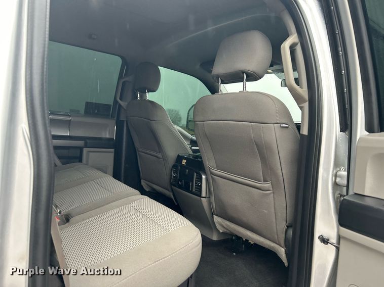 image for item DN0569 2017 Ford F250 Super Duty  Crew Cab pickup truck