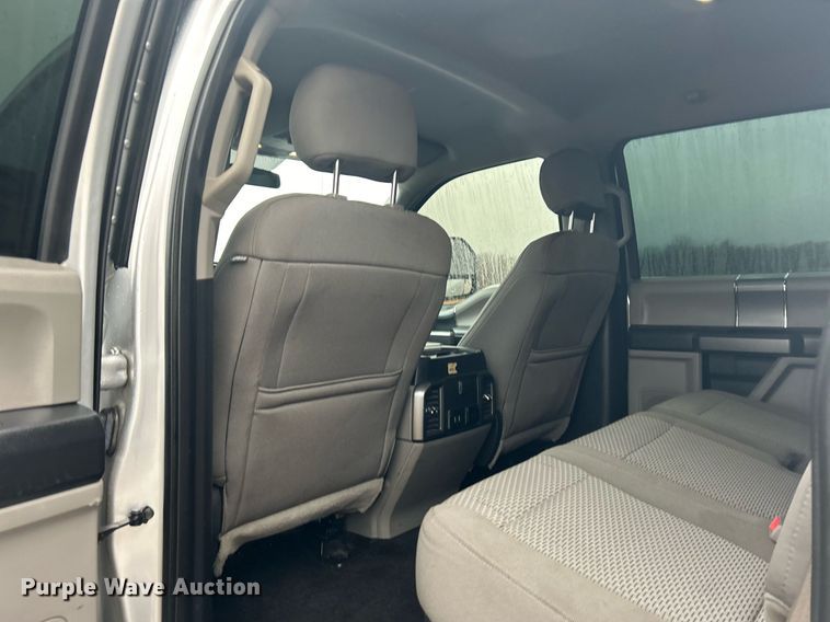 image for item DN0569 2017 Ford F250 Super Duty  Crew Cab pickup truck