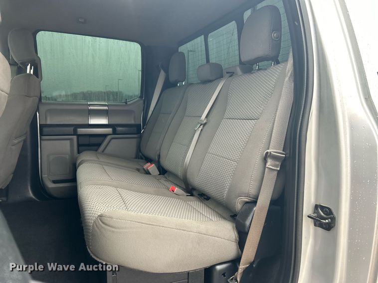 image for item DN0569 2017 Ford F250 Super Duty  Crew Cab pickup truck