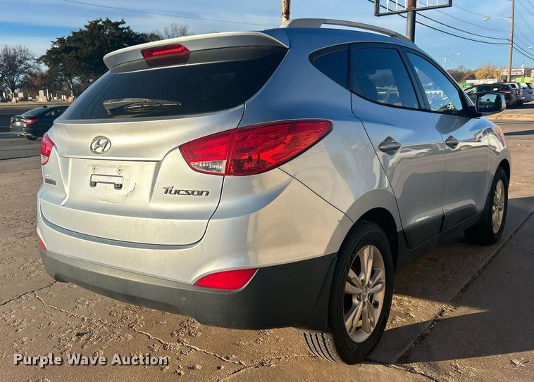 image for item DN0570 2011 Hyundai Tucson