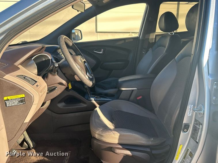 image for item DN0570 2011 Hyundai Tucson