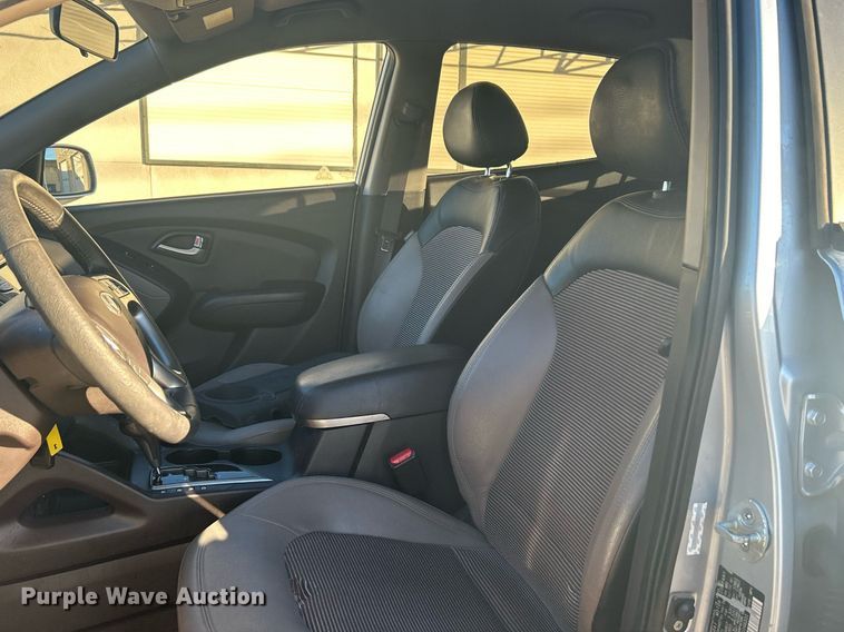 image for item DN0570 2011 Hyundai Tucson