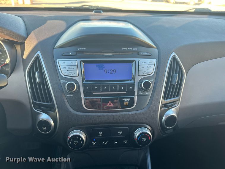 image for item DN0570 2011 Hyundai Tucson