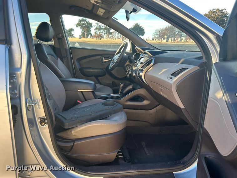 image for item DN0570 2011 Hyundai Tucson