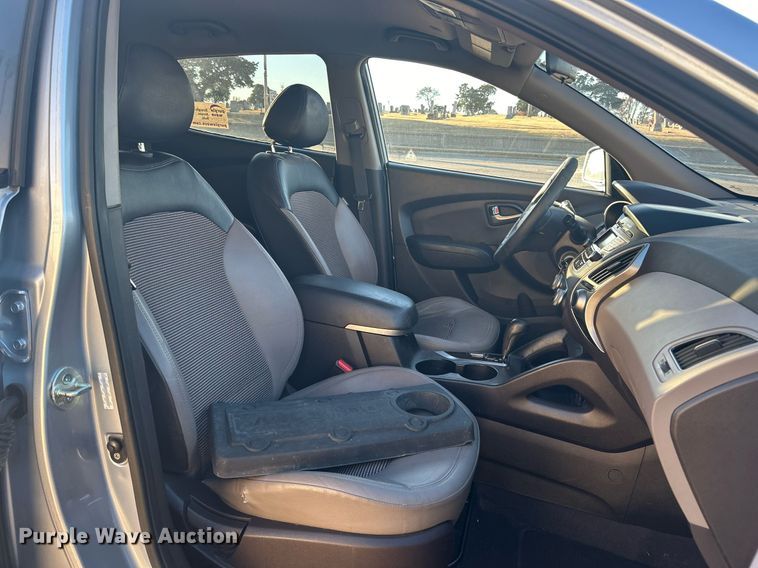 image for item DN0570 2011 Hyundai Tucson