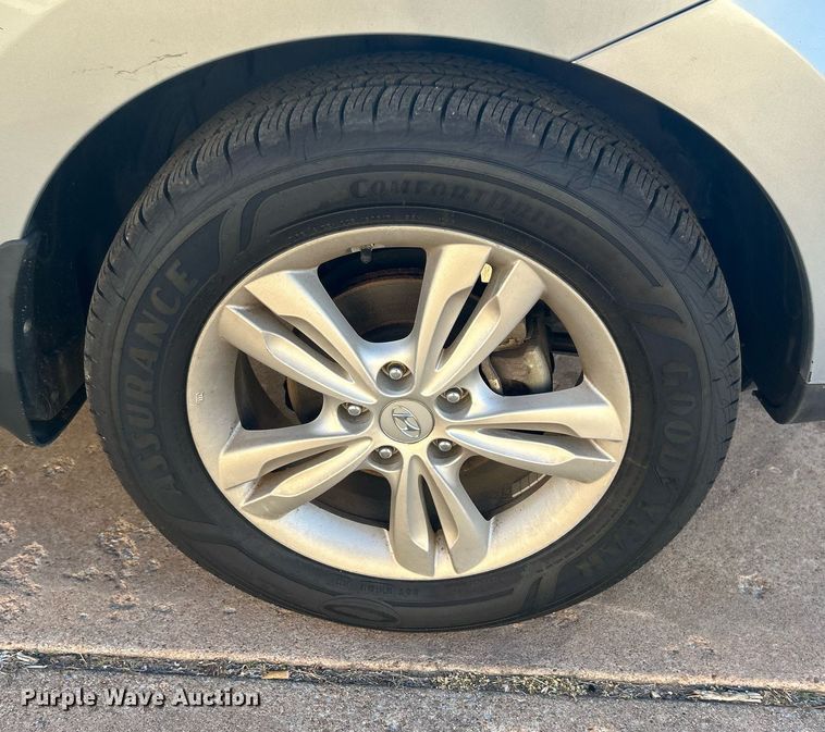 image for item DN0570 2011 Hyundai Tucson