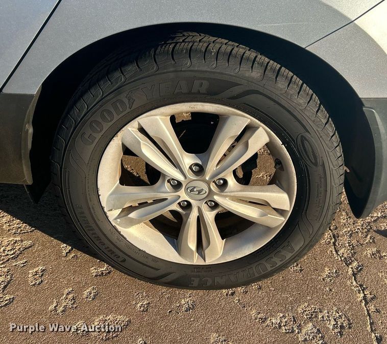 image for item DN0570 2011 Hyundai Tucson