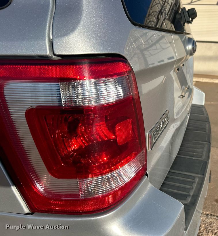 image for item DN0572 2010 Ford Escape  SUV