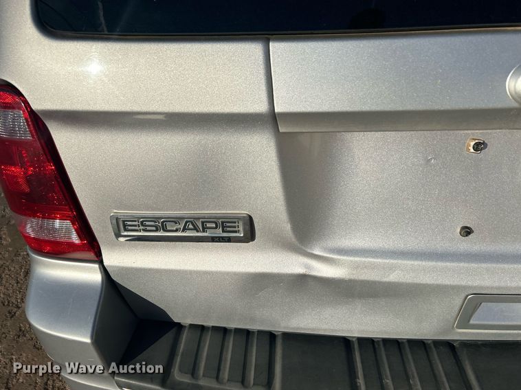 image for item DN0572 2010 Ford Escape  SUV