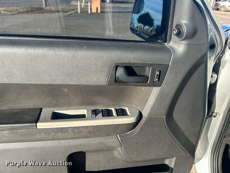 image for item DN0572 2010 Ford Escape  SUV