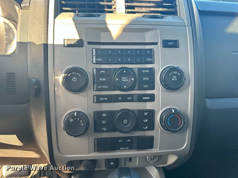 image for item DN0572 2010 Ford Escape  SUV