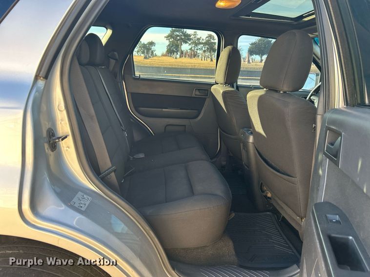image for item DN0572 2010 Ford Escape  SUV