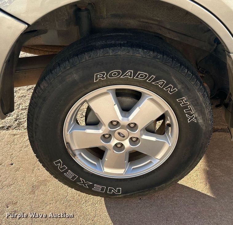 image for item DN0572 2010 Ford Escape  SUV