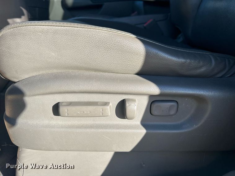 image for item DN0573 2012 Honda Odyssey  van
