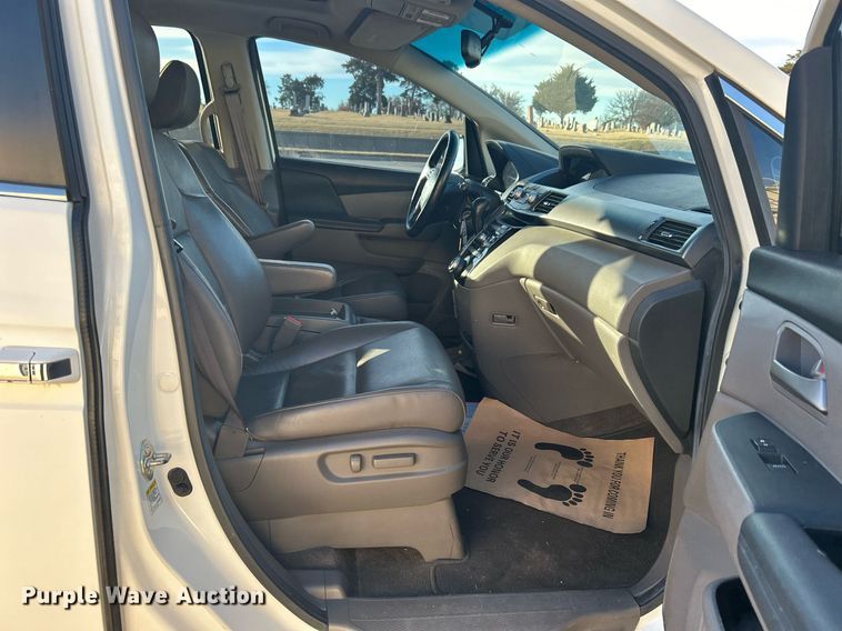 image for item DN0573 2012 Honda Odyssey  van