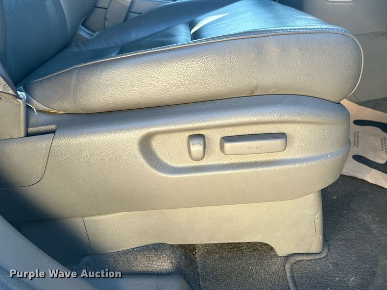 image for item DN0573 2012 Honda Odyssey  van
