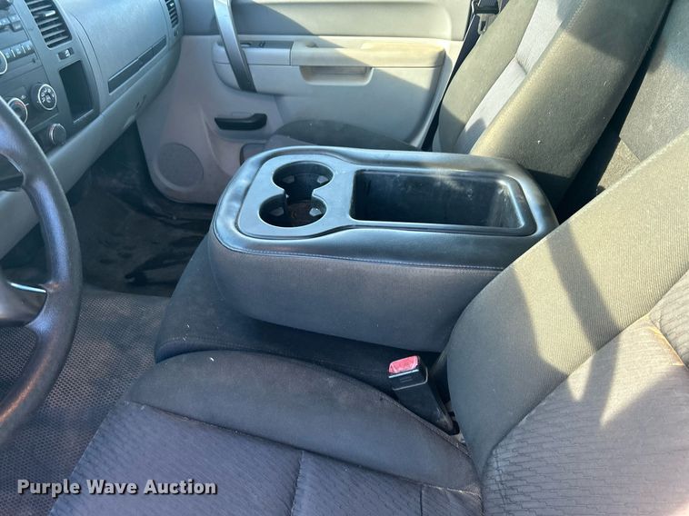 image for item DN0575 2011 GMC Sierra 1500  pickup truck