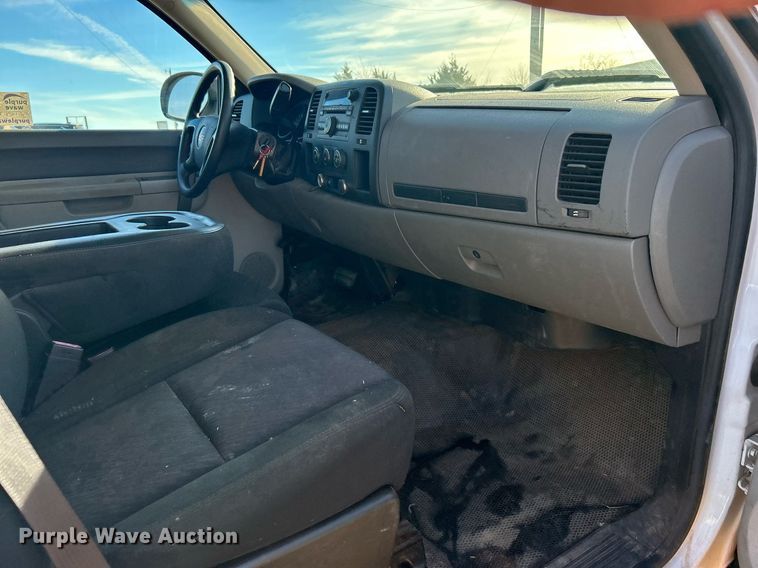 image for item DN0575 2011 GMC Sierra 1500  pickup truck