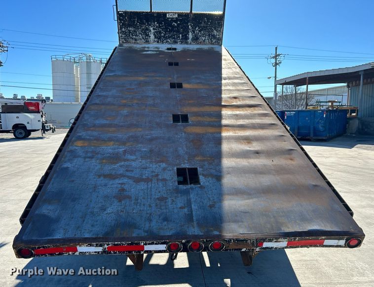 image for item DN0607 2014 Peterbilt 330  dump flatbed truck