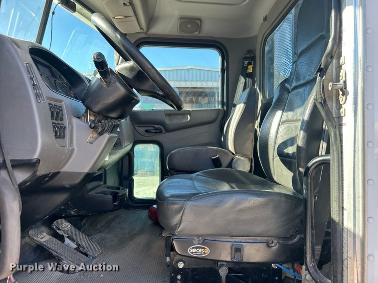 image for item DN0607 2014 Peterbilt 330  dump flatbed truck