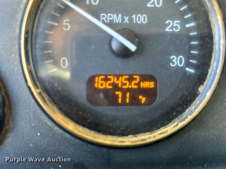 image for item DN0607 2014 Peterbilt 330  dump flatbed truck