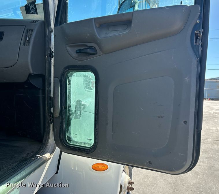 image for item DN0607 2014 Peterbilt 330  dump flatbed truck