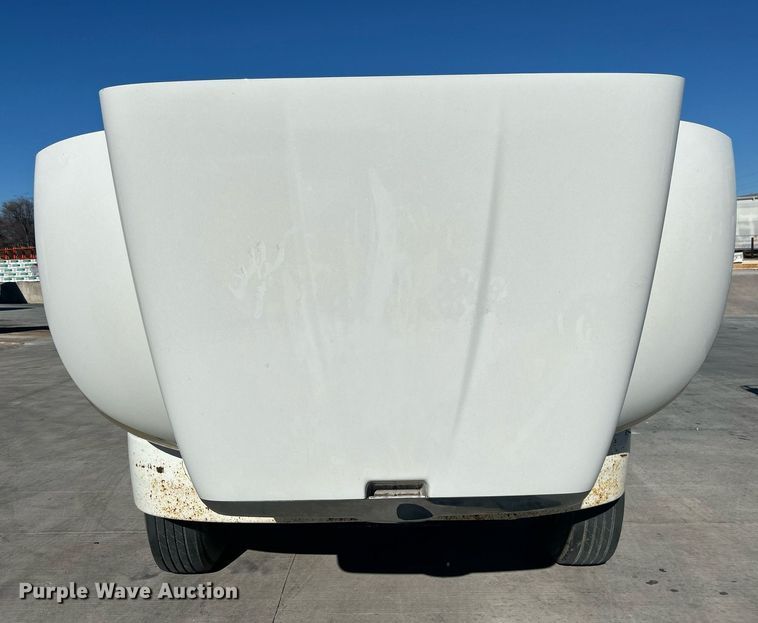 image for item DN0607 2014 Peterbilt 330  dump flatbed truck