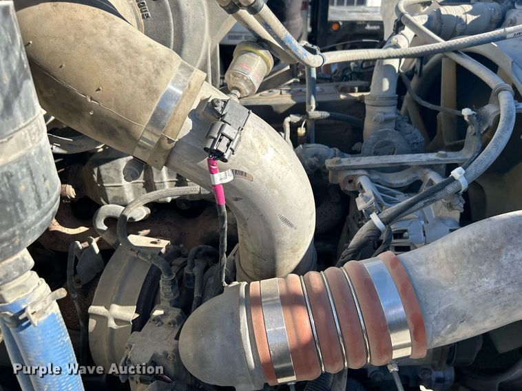 image for item DN0607 2014 Peterbilt 330  dump flatbed truck