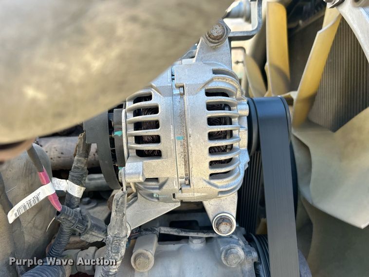 image for item DN0607 2014 Peterbilt 330  dump flatbed truck