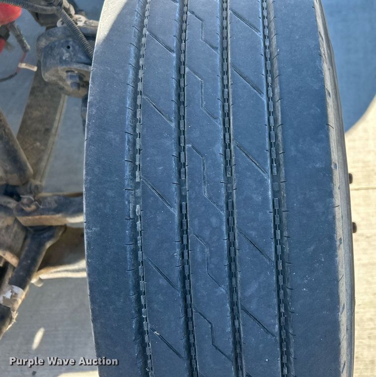 image for item DN0607 2014 Peterbilt 330  dump flatbed truck