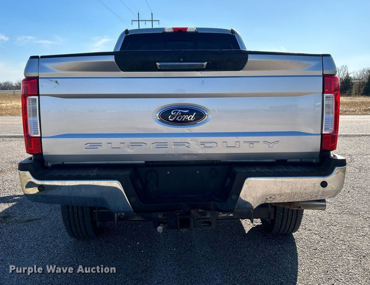 image for item DN0628 2018 Ford F250 Super Duty  Crew Cab pickup truck