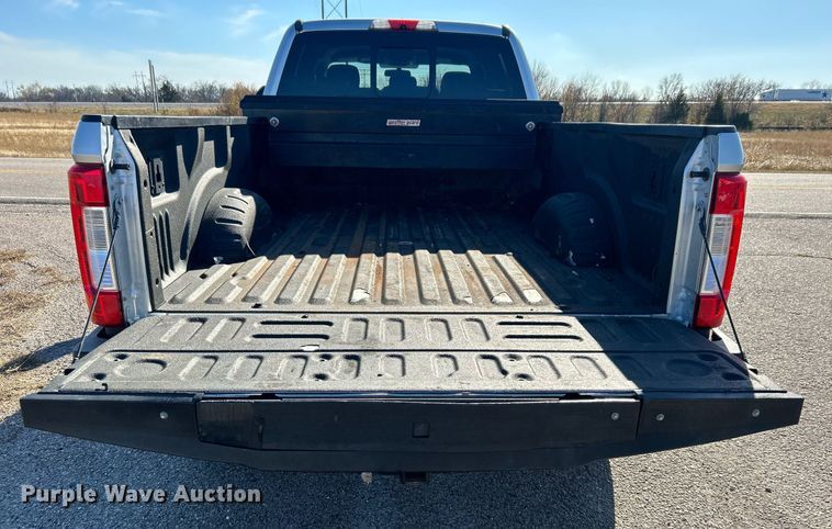 image for item DN0628 2018 Ford F250 Super Duty  Crew Cab pickup truck