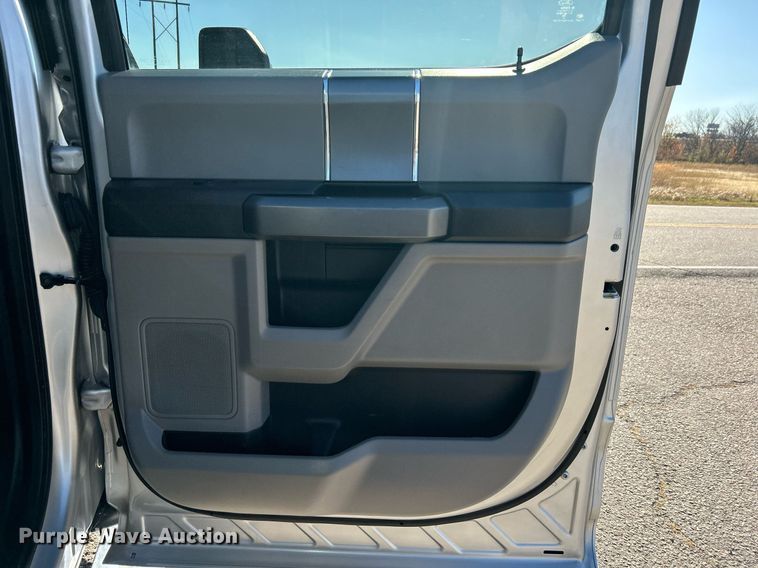 image for item DN0628 2018 Ford F250 Super Duty  Crew Cab pickup truck