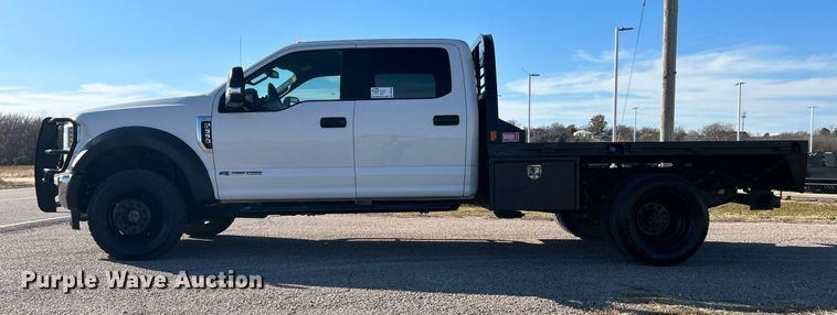 image for item DN0630 2019 Ford F550  Crew Cab flatbed truck