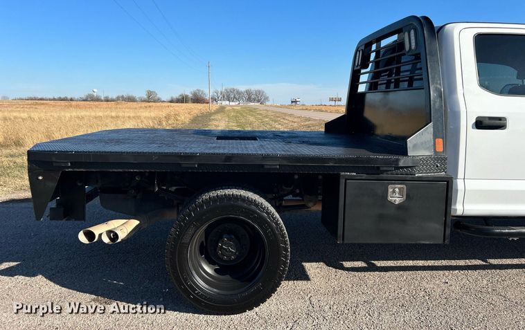 image for item DN0630 2019 Ford F550  Crew Cab flatbed truck