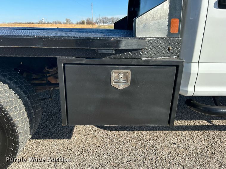image for item DN0630 2019 Ford F550  Crew Cab flatbed truck