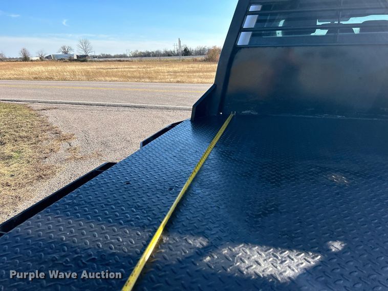 image for item DN0630 2019 Ford F550  Crew Cab flatbed truck