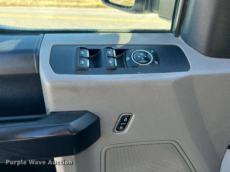 image for item DN0630 2019 Ford F550  Crew Cab flatbed truck