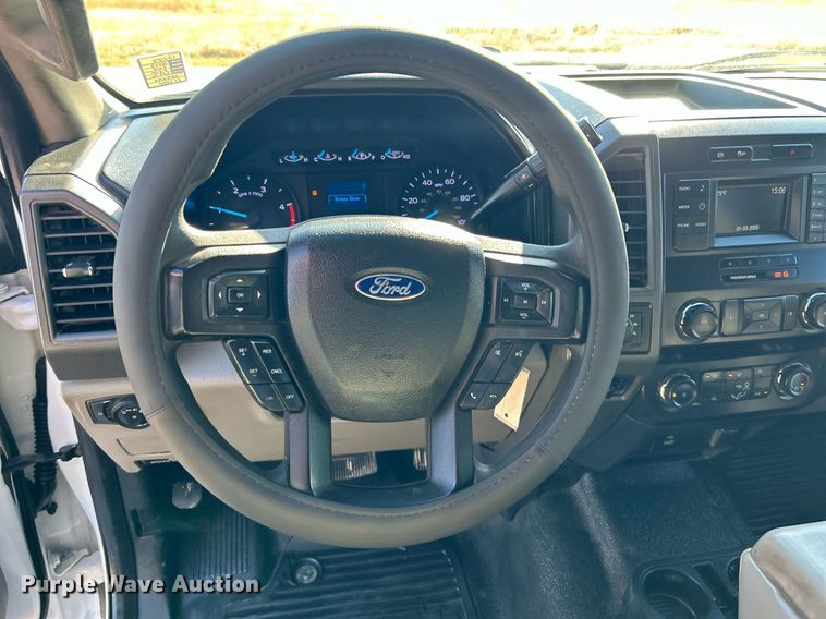 image for item DN0630 2019 Ford F550  Crew Cab flatbed truck