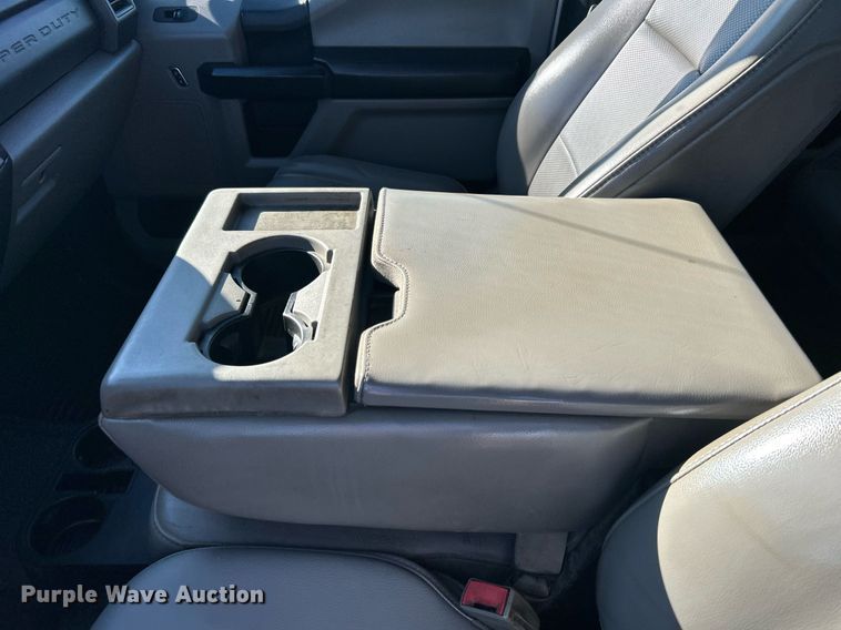 image for item DN0630 2019 Ford F550  Crew Cab flatbed truck