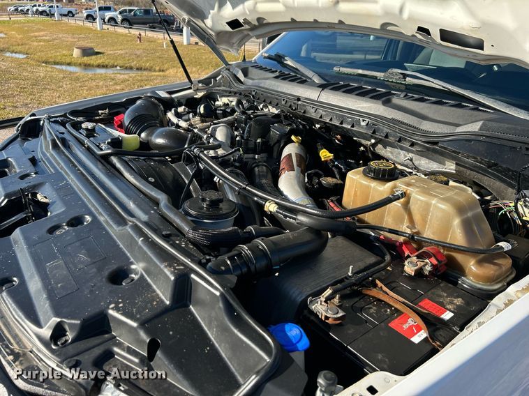 image for item DN0630 2019 Ford F550  Crew Cab flatbed truck