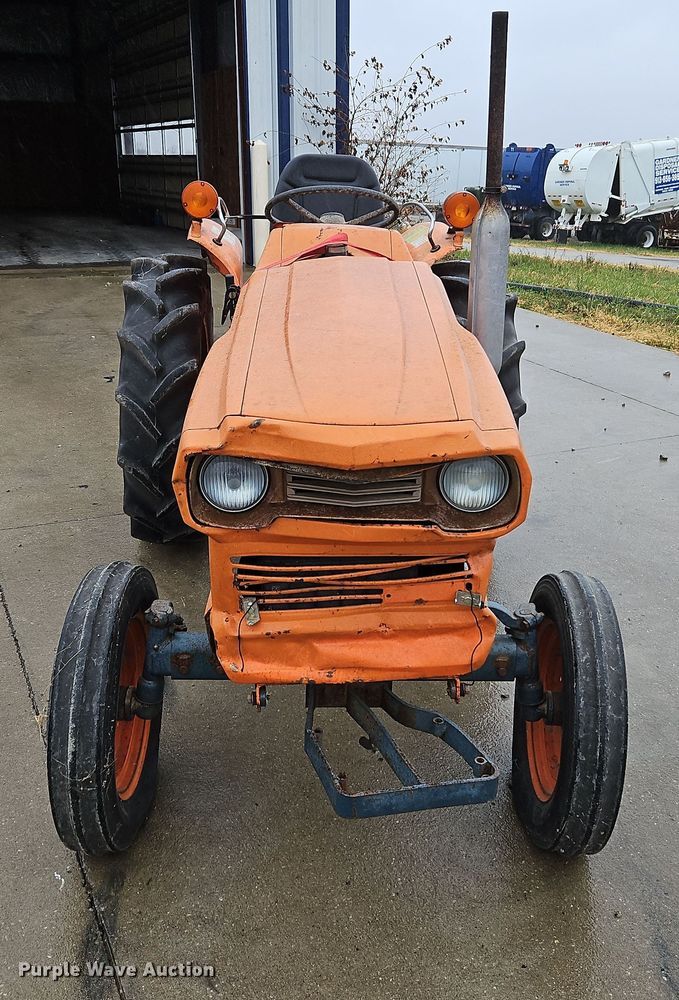 image for item DN7135 Kubota L2601  tractor